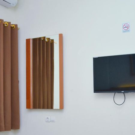 Gaia Asri Hotel Pamanukan Hilir 客房 照片