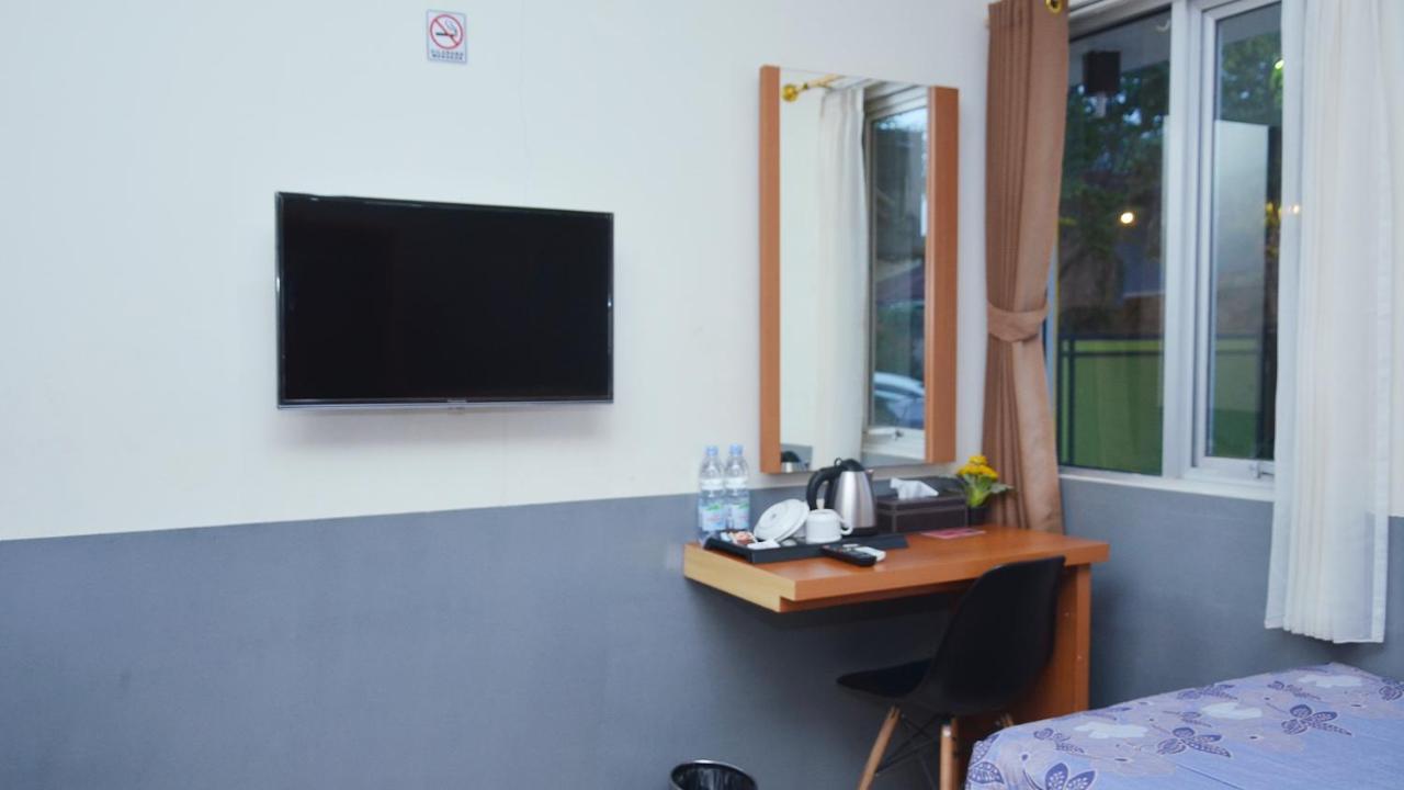 Gaia Asri Hotel Pamanukan Hilir 外观 照片