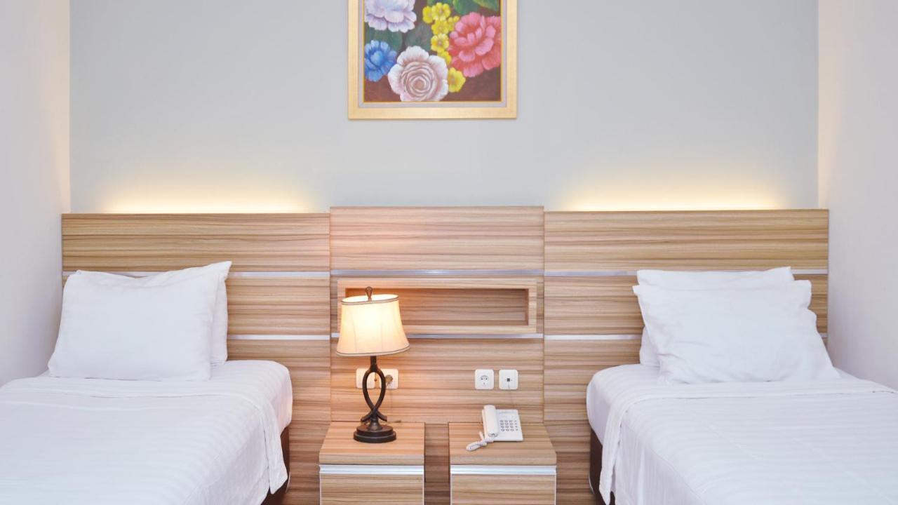 Gaia Asri Hotel Pamanukan Hilir 外观 照片
